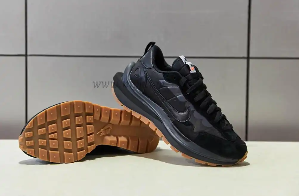 PK GOD NIKE VAPORWAFFLESACAI BLACK GUM RETAIL MATEARIALS READY TO SHIP