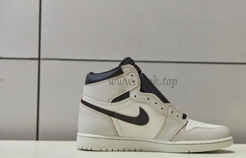 PK God 2019 Nike SB Air Jordan 1 Retro Light Bone Ready to ship