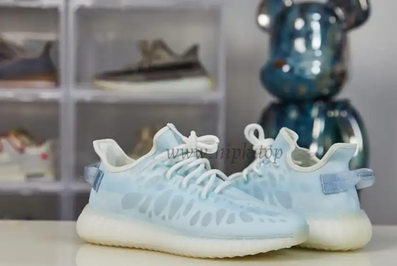 PK God adidas Yeezy Boost 350 V2 Mono Ice Retail materials ready to ship