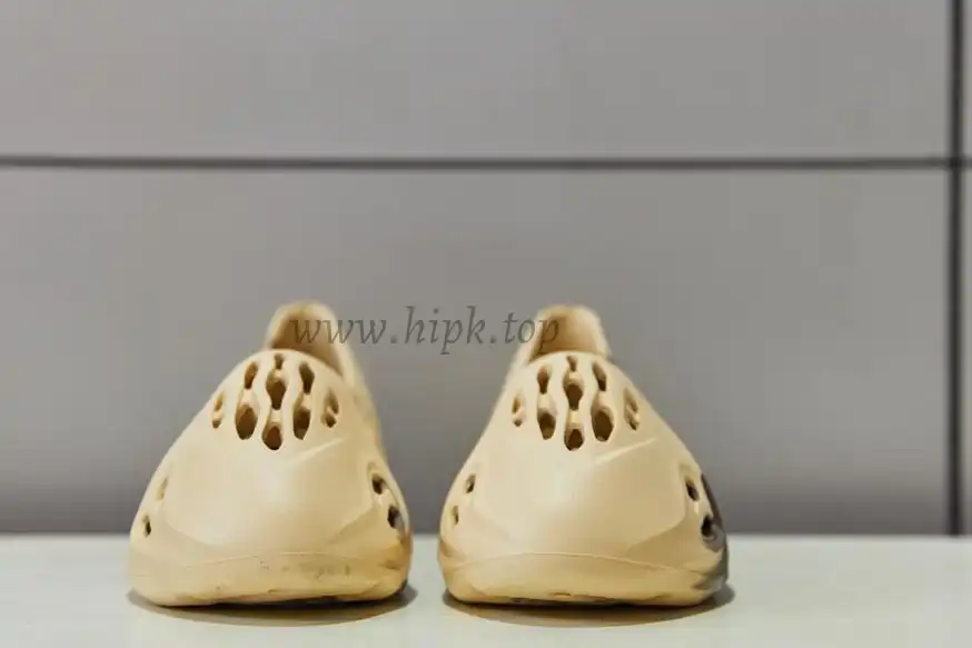 PK God Adidas Yeezy Foam RNNRMX Cream Clay retail materials ready to ship