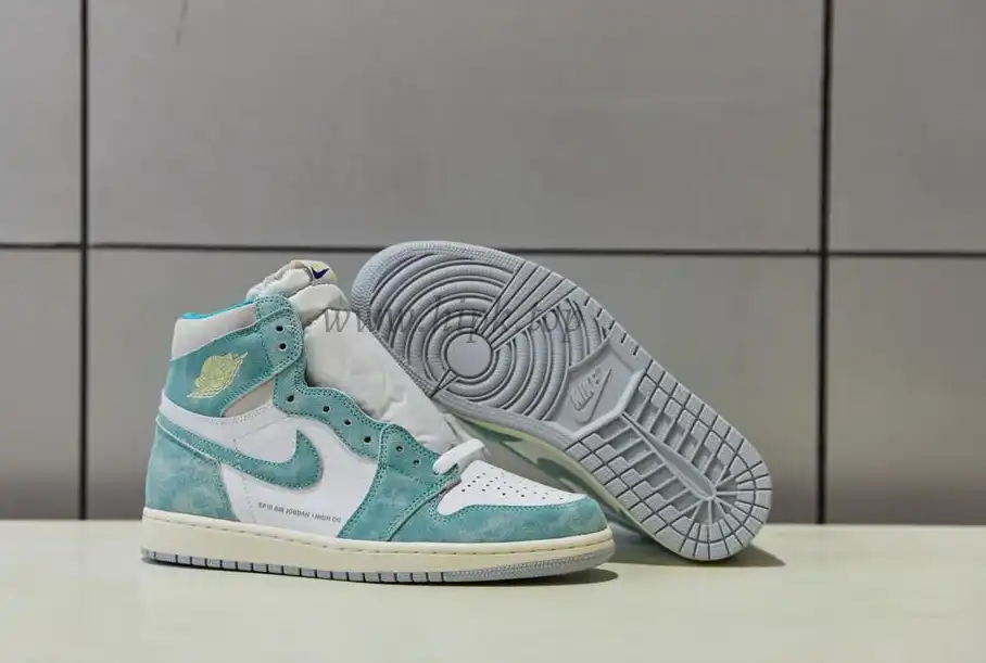 PK God Air Jordan 1 Turbo Green retail materials ready to ship