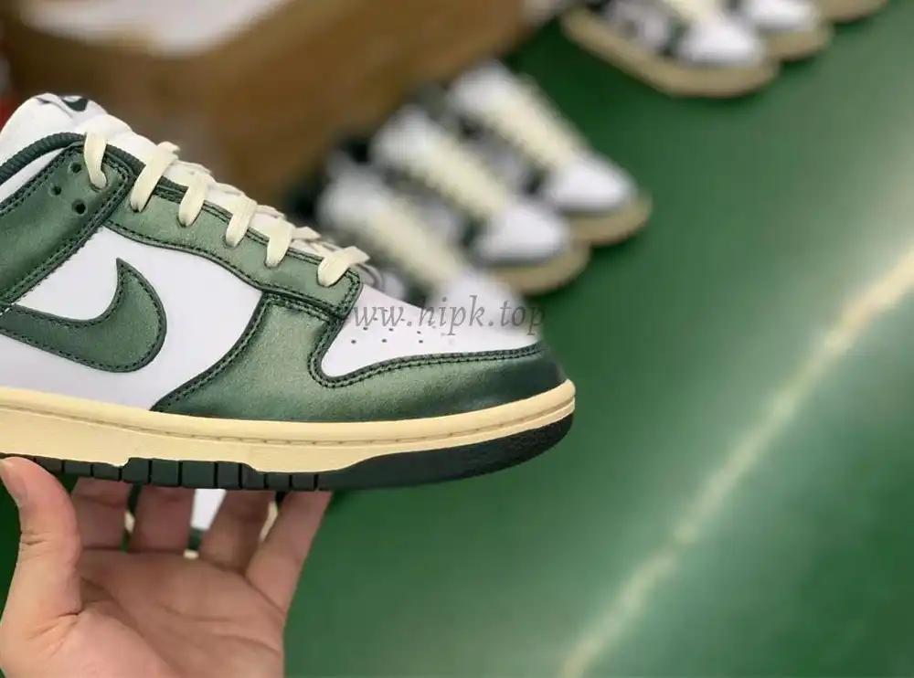 PK god Nike dunk low vintage green retail materials ready to ship