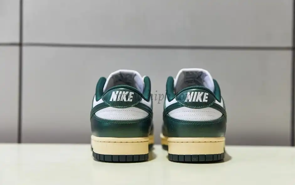 PK god Nike dunk low vintage green retail materials ready to ship