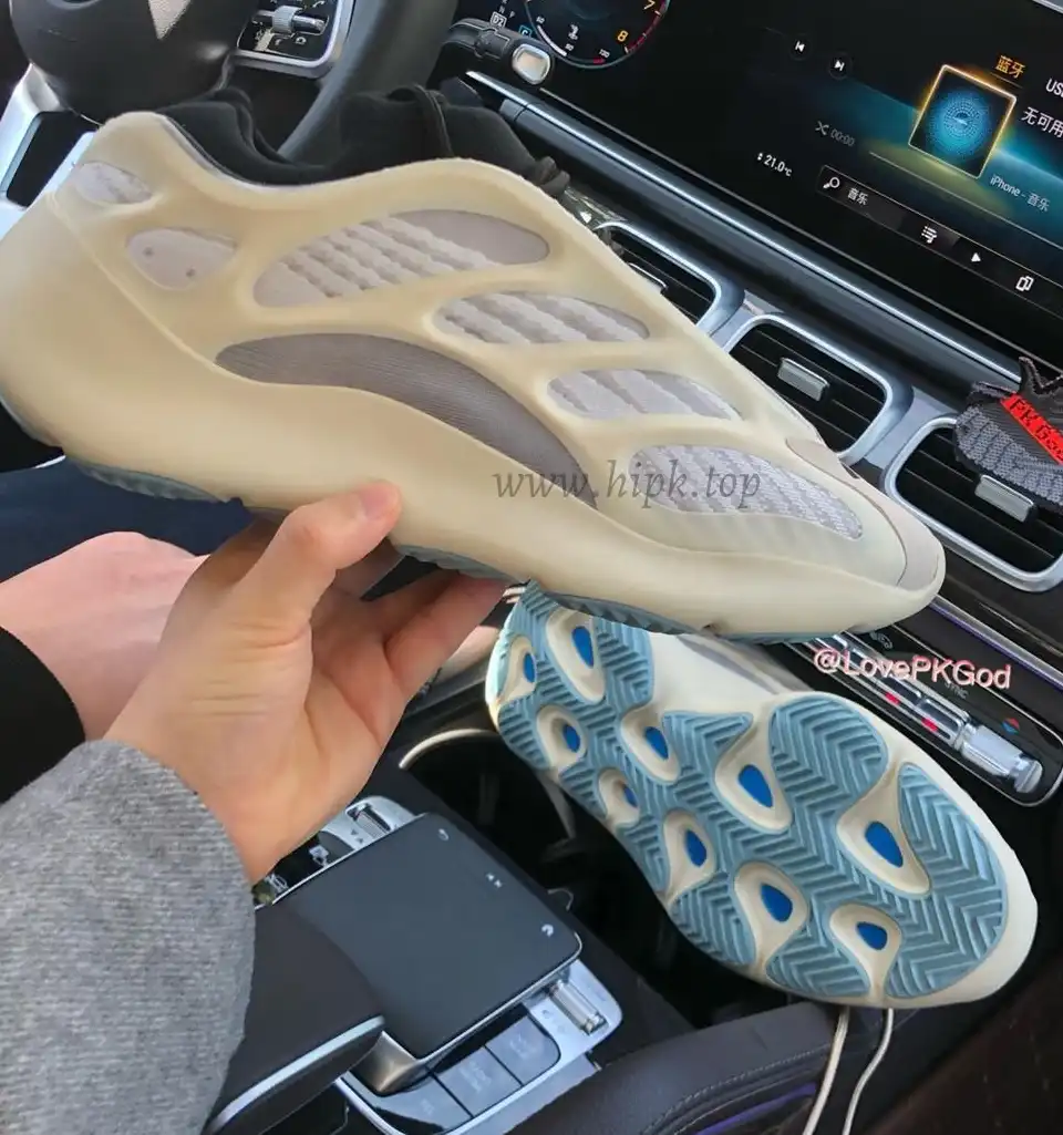 Pk God exclusive yeezy 700 V3 Azael retail materials ready to ship