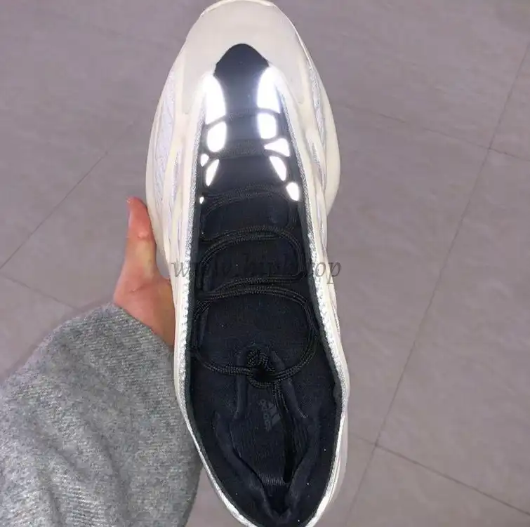 Pk God exclusive yeezy 700 V3 Azael retail materials ready to ship