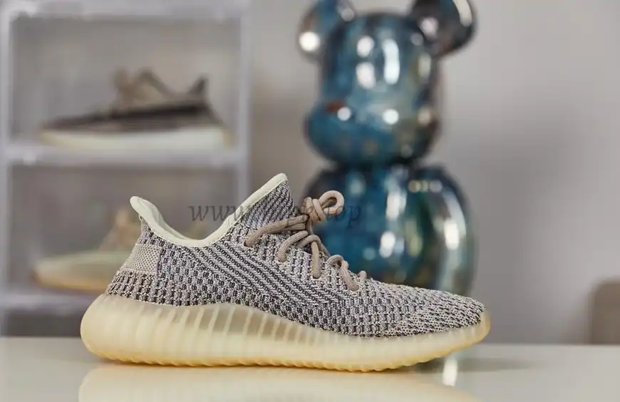 Pk god yeezy 350 V2 ash pearlretail materials ready to ship