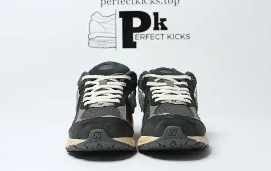 PK GOD New Balance 2002R Black Dark Grey RETAIL MATERIALS READY TO SHIP