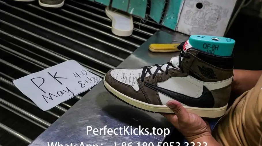 PK 4.0 TRAVIS SCOTT X AIR JORDAN I CD4487-100HIGH OG MOCHA RETAIL MATERIALS RETAIL VERSION