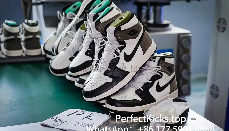 PK 4.0 Air jordan 1 High OG “Dark Mocha”retail materials ready to ship