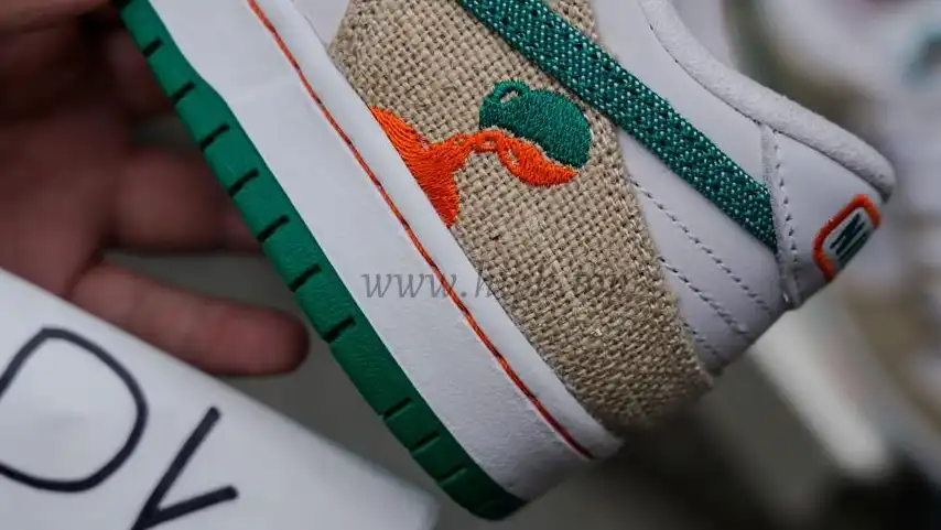 PK Jarritos X dunk SB low phantom and Malachite preorder ready on June 5th