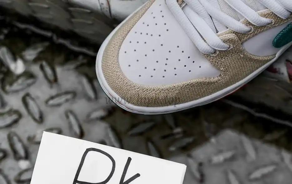 PK Jarritos X dunk SB low phantom and Malachite preorder ready on June 5th