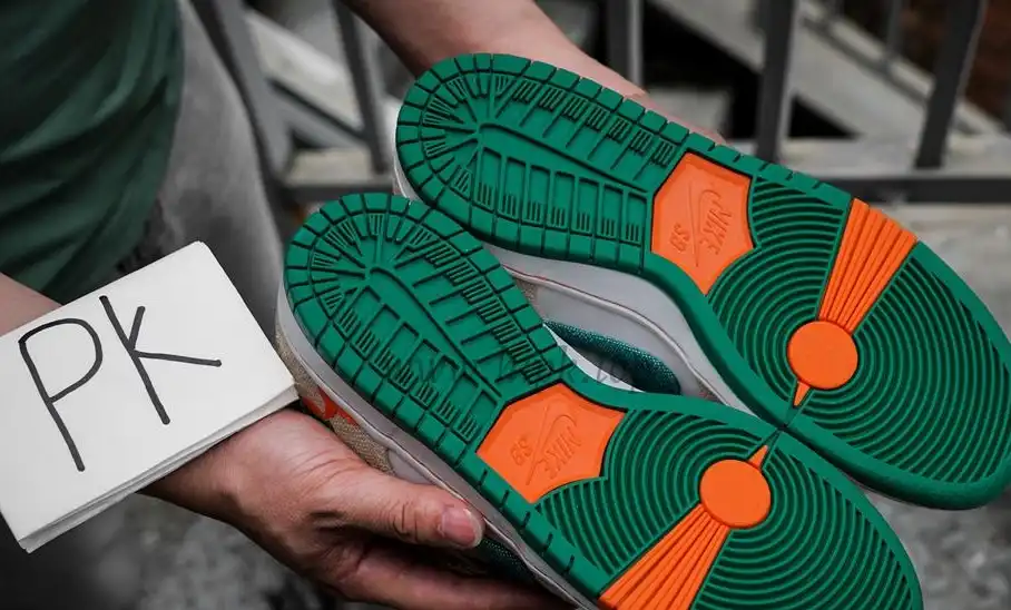 PK Jarritos X dunk SB low phantom and Malachite preorder ready on June 5th