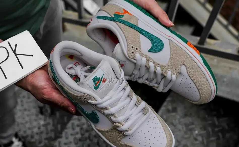 PK Jarritos X dunk SB low phantom and Malachite preorder ready on June 5th