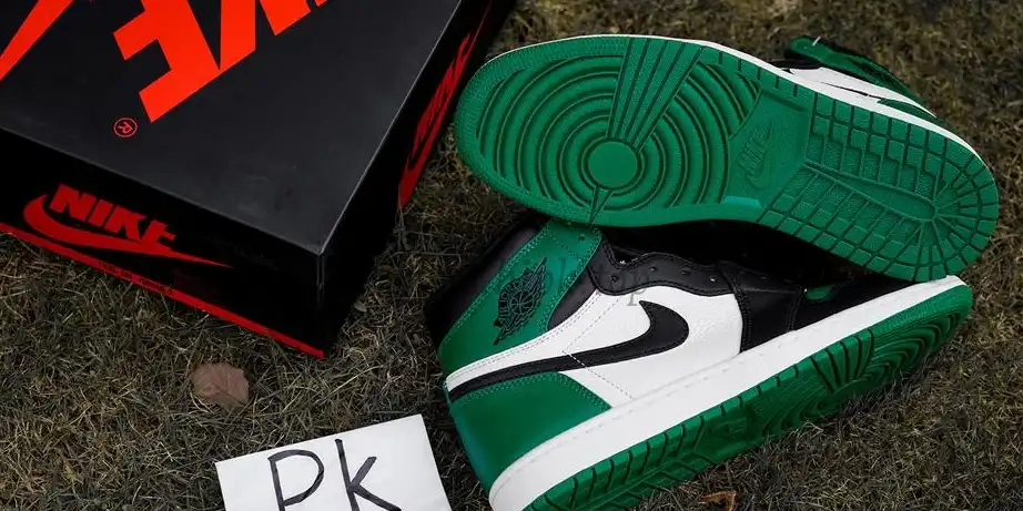 PK GOD Jordan 1 Retro High Pine Green RETAIL MATERIALS READY TO SHIP