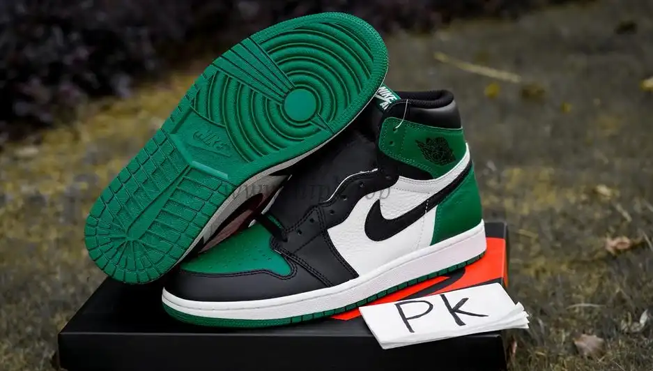 PK GOD Jordan 1 Retro High Pine Green RETAIL MATERIALS READY TO SHIP