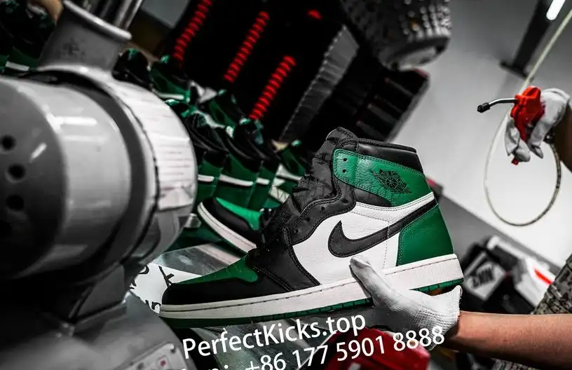 PK GOD Jordan 1 Retro High Pine Green RETAIL MATERIALS READY TO SHIP