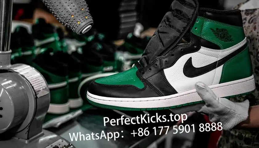 PK GOD Jordan 1 Retro High Pine Green RETAIL MATERIALS READY TO SHIP