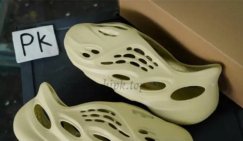 PK GOD adidas Yeezy Foam RNNR Sulfur RETAIL MATERIALS READY TO SHIP