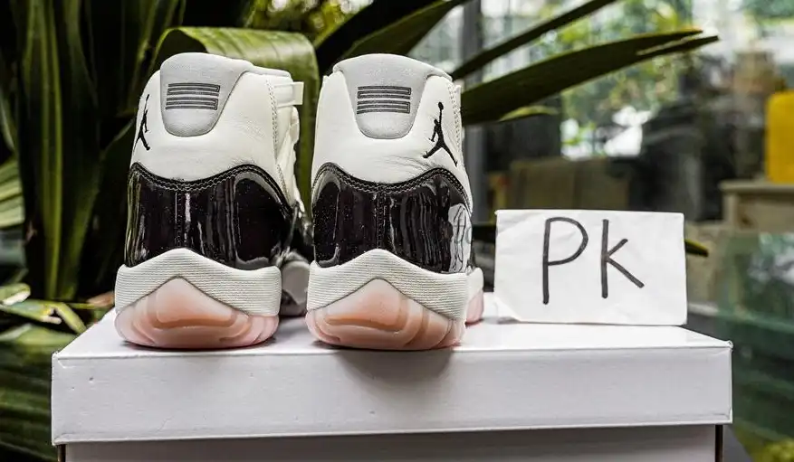 PK GOD Jordan Air Jordan 11 Retro White Black RETAIL MATERIALS READY TO SHIP