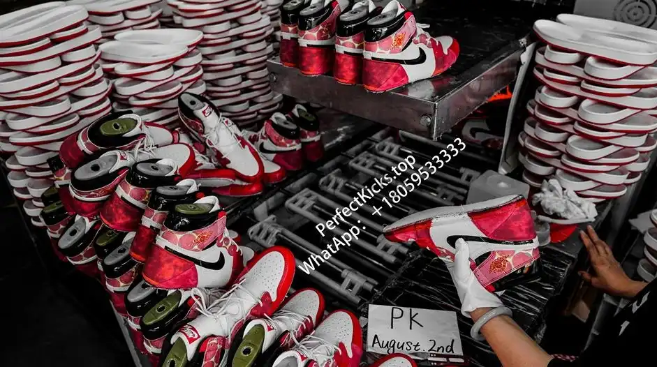 PK 4.0 Jordan 1 Retro High OGSpider-Man Across the Spider-Verse RETAIL MATERIALS READY TO SHIP