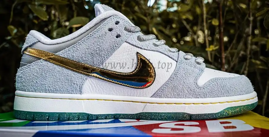 PK God Nike Sb dunk low X Sean Cliver holiday special retail materials ready to ship