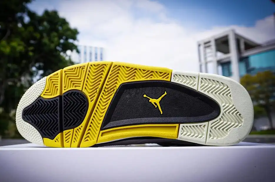 PK God Jordan 4 Vivid Sulfur retail materials ready to ship