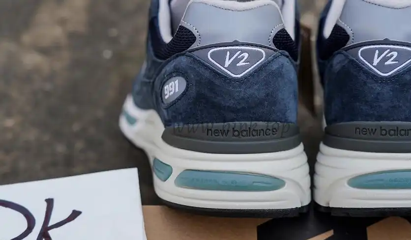 PK GOD New Balance 991v2 Made in UK Dark Navy RETAIL MATERIALS READY TO SHIP