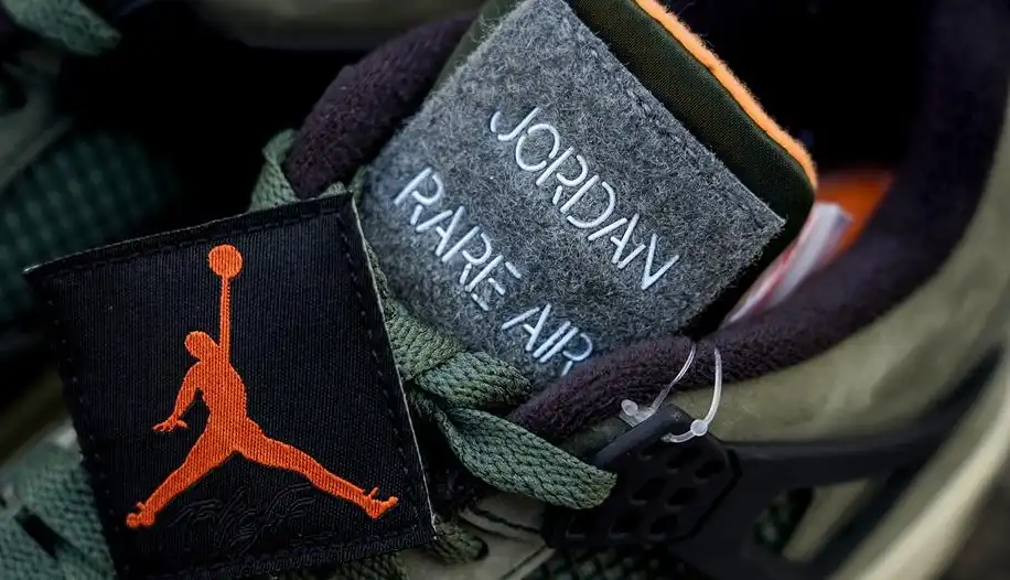 PK GOD Jordan 4 Undefeated Travis Scott Olive RETAIL MATERIALS READY TO SHIP