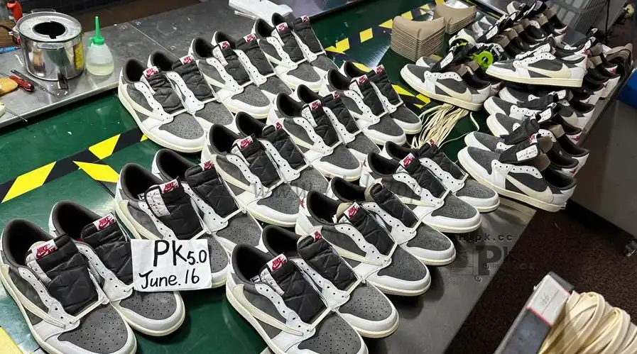 PK 5.0 Jordan 1 Retro Low OG SP Travis Scott Reverse Mocha RETAIL MATERIALS READY TO SHIP