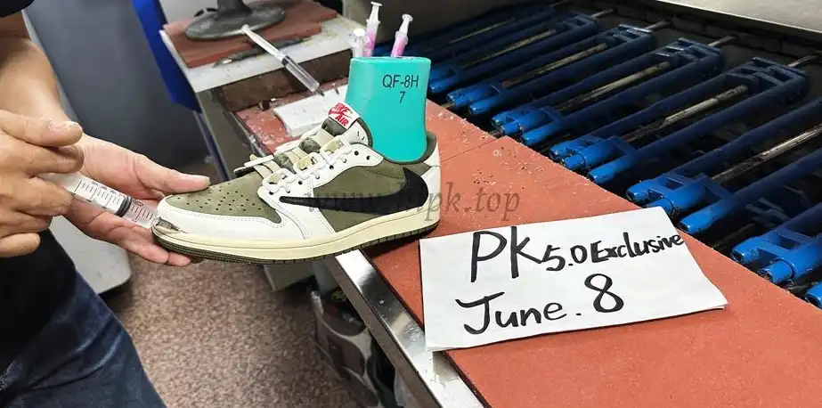 PK5.0 JORDAN 1 RETRO LOW Medium Olive TRAVIS SCOTT NEUTRAL OLIVE RETAIL MATERIALS READY TO SHIP