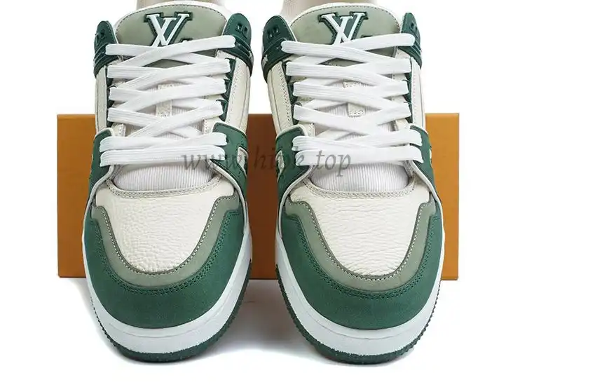 PK god Louis Vuitton LV Trainer Green White retail materials ready to ship