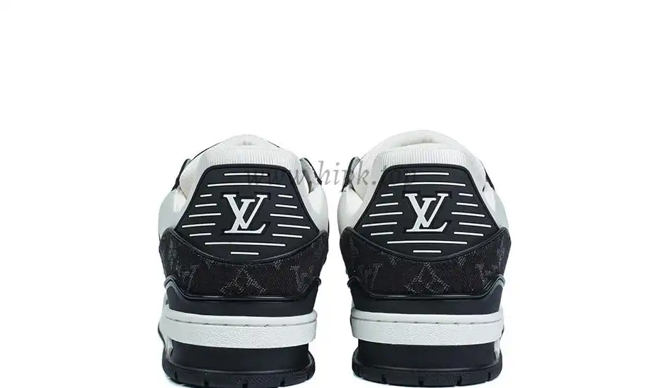 PK god Louis Vuitton LV Trainer White Black retail materials ready to ship