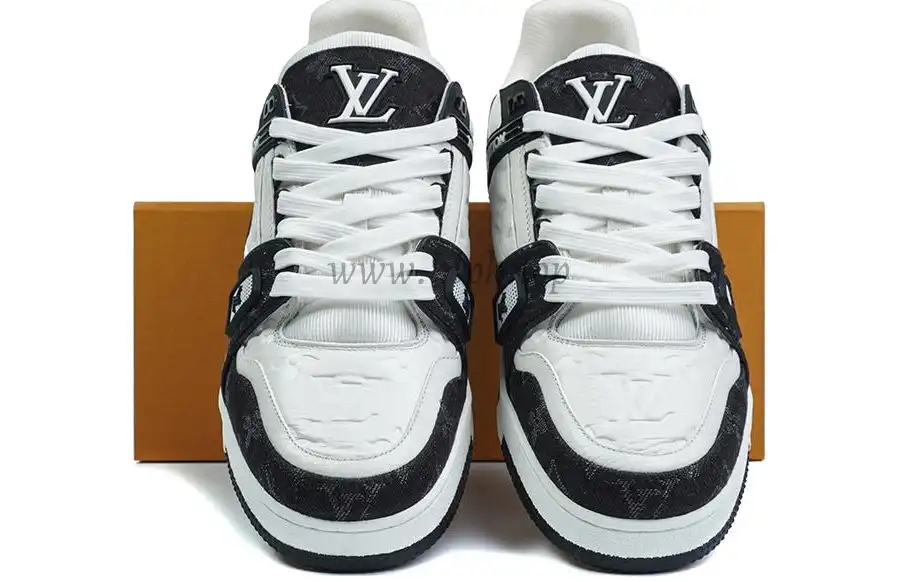 PK god Louis Vuitton LV Trainer White Black retail materials ready to ship