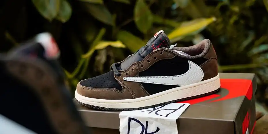 PK 5.0 TRAVIS SCOTT X AJ1 LOW WITH RETAIL MATERIALS READY TO SHIP