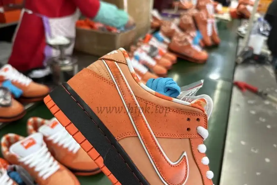 PK GOD NIKE SB DUNK LOW CONCEPTS ORANGE LOBSTER RETAIL MATERIALS READY TO SHIP