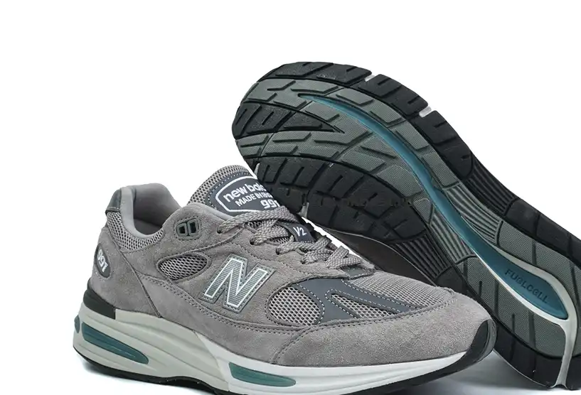 PK GOD New Balance 991v2 “Grey” RETAIL MATERIALS READY TO SHIP