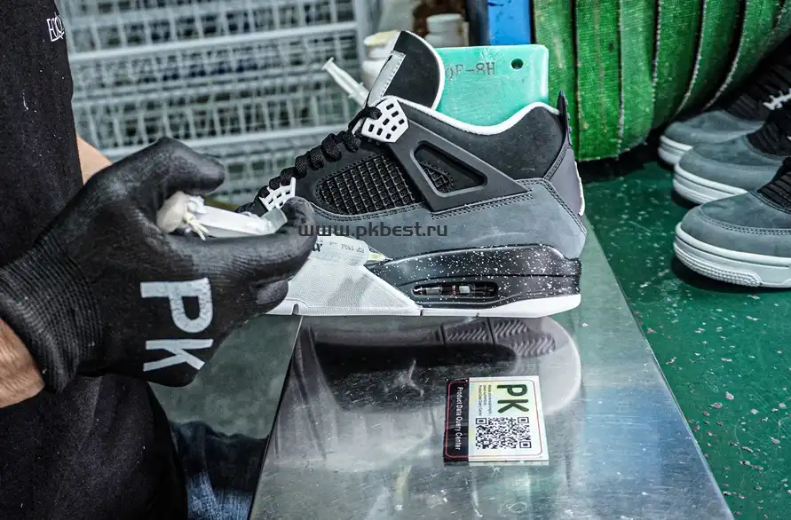 PK GOD Air Jordan 4 Retro Fear RETAIL MATERIALS READY TO SHIP