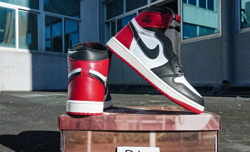 PK5.0 Jordan Air Jordan 1 “Black Toe Reimagined” White black red RETAIL MATERIALS READY TO SHIP