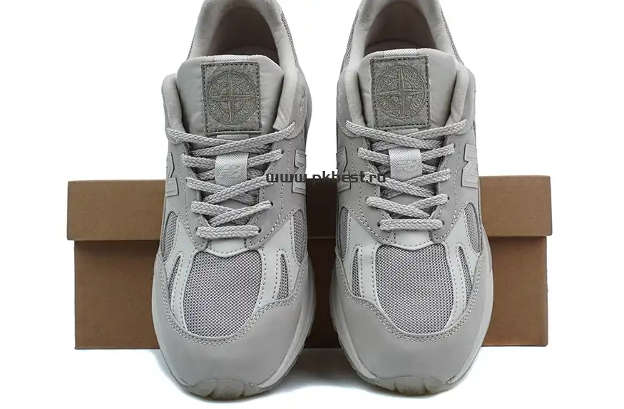 PK GOD STONE ISLAND x New Balance NB 991 V2 gray RETAIL MATERIALS READY TO SHIP