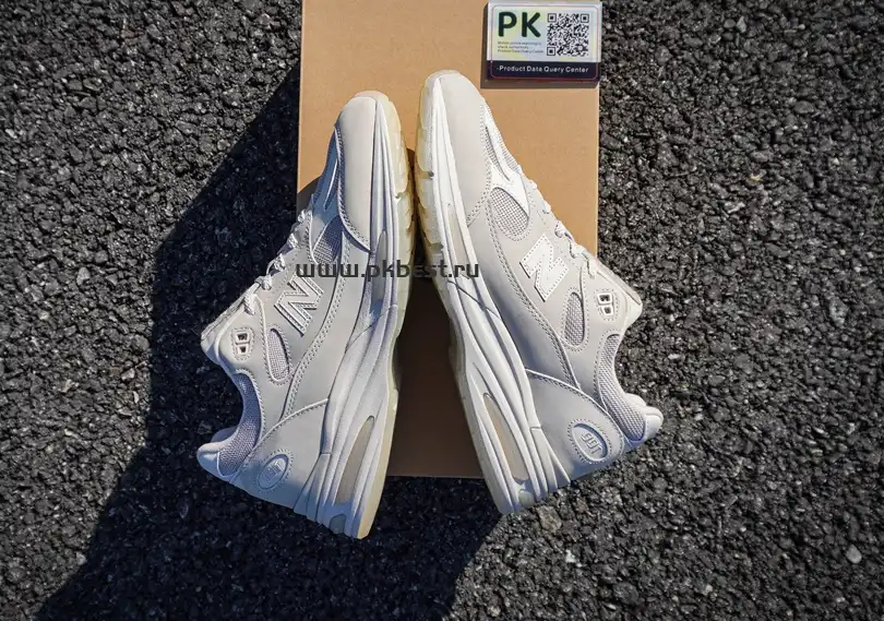 PK GOD STONE ISLAND x New Balance NB 991 V2 gray RETAIL MATERIALS READY TO SHIP