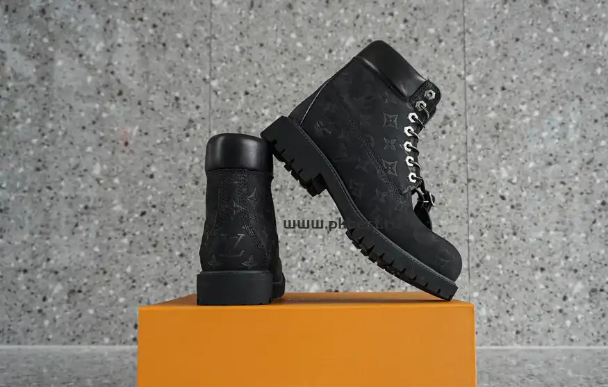 PK GOD Timberland x LOUIS VUITTON Cow leather black RETAIL MATERIALS READY TO SHIP