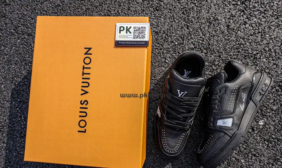 PK GOD LOUIS VUITTON Trainer black RETAIL MATERIALS READY TO SHIP