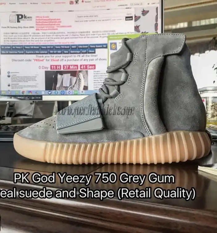 PK God Yeezy 750 Triple Black real suede and shape (real quality)