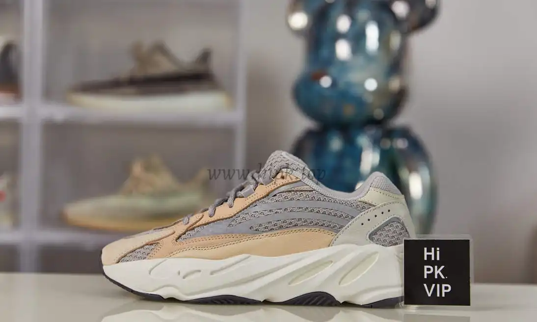 PK GOD ADIDAS YEEZY BOOST 700 V2 CREAM RETAIL MATERIALS READY TO SHIP