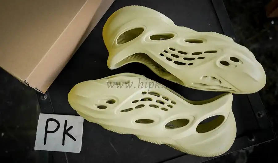 PK GOD adidas Yeezy Foam RNNR Sulfur RETAIL MATERIALS READY TO SHIP