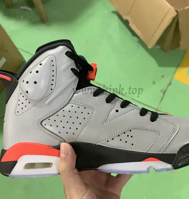 PK God Air Jordan 6 “Reflective Bugs Bunny” ready to ship