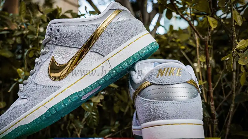 PK God Nike Sb dunk low X Sean Cliver holiday special retail materials ready to ship