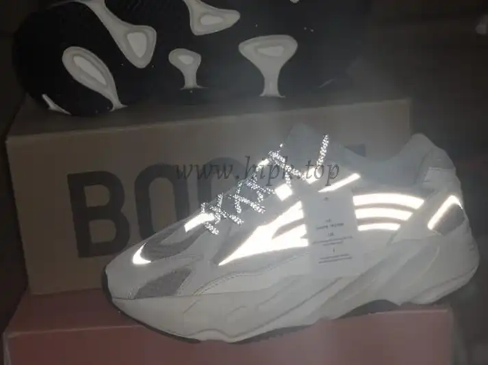 PK God YEEZY BOOST WAVE RUNNER 700 V2 STATIC FULL REFLECTIVE 3M Huayiyi retail version ready to ship