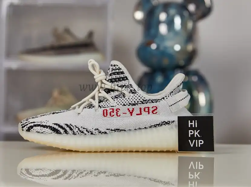 PK God Yeezy 350 V2 Zebra with real premeknit from Huayiyi which offer primeknit to Adidas directly