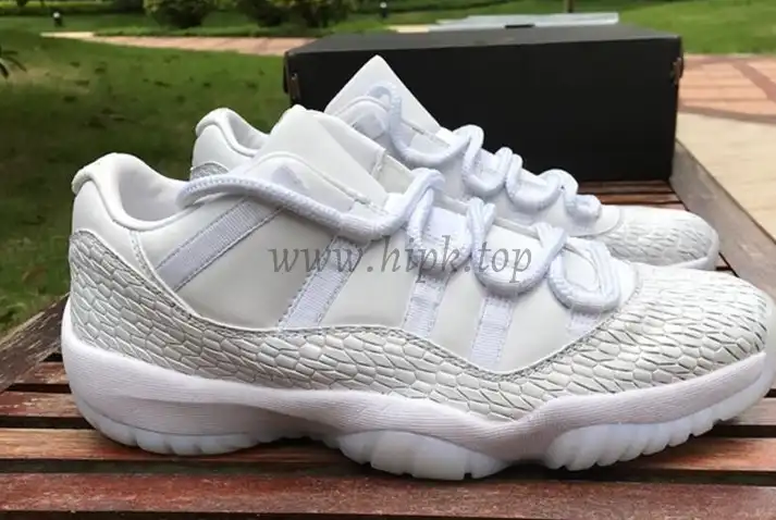 Authentic Air Jordan 11 Low“Frost White”